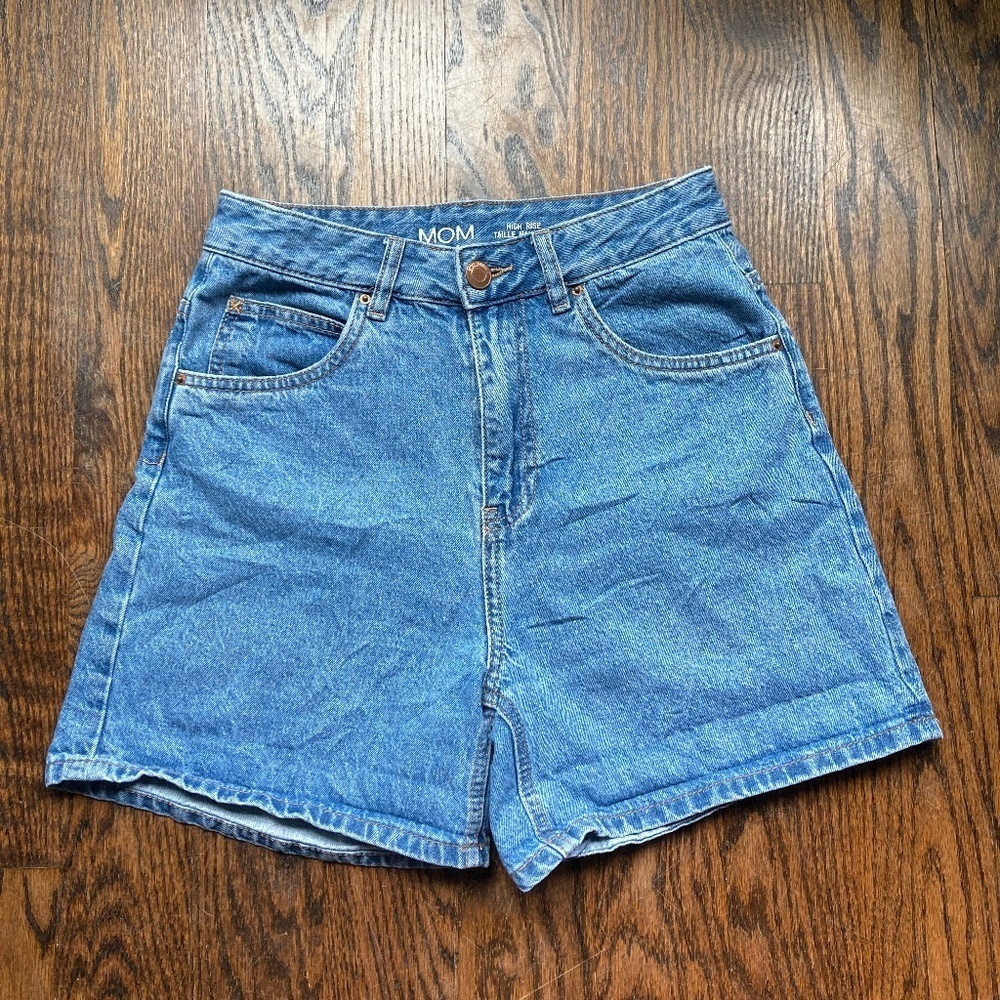 MOM denim High Rise shorts size 5-You look great today!